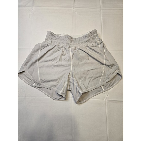 lululemon athletica Pants - Lululemon Hotty Hot High-Rise Lined Short 4" size 4 light grey Workout Running